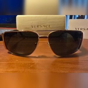 Versace VE2163 Sunglasses – Excellent Condition!